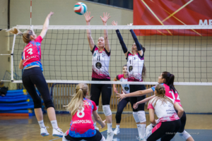 Mecz drugiej ligi siatkówki kobiet: UKS Jedynka Tarnów - Pogoń Proszowice