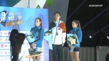 Podium po rozegranych w Dżakarcie zawodach Pucharu Świata we wspinaczce sportowej w konkurencji na czas kobiet