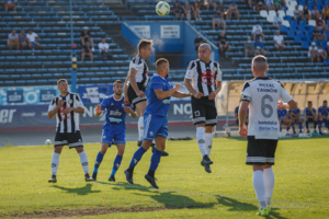 Mecz piłki nożnej: Unia Tarnów - Metal Tarnów