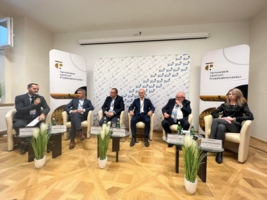 Uczestnicy panelu „Rola automatyzacji i robotyzacji w medycynie – zaawansowane technologie medycznego XXI wieku”