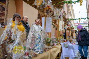 na zdjęciu ozdoby, które można było kupić w ubiegłym roku na kiermaszu