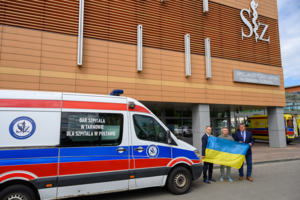 Karetka przekazana szpitalowi wojskowemu w Połtawie