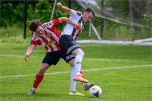 Mecz czwartej ligi piłki nożnej: Metal Tarnów - Tarnovia