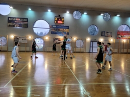 Mecz trzeciej ligi koszykówki mężczyzn: Zeltrans MUKS 1811 Unia Tarnów - Stal Stalowa Wola