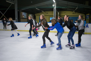 na zdjęciu lodowisko