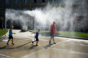 Kurtyna wodna na placu Sobieskiego