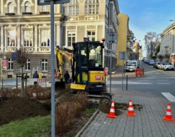 na zdjęciu skrzyżowanie ulic Mickiewicza z Legionów i trwające na nim prace