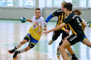 Mecz 1/16 finału Mistrzostw Polski juniorów młodszych w piłce ręcznej: MKS Pałac Młodzieży Tarnów - UKS 31 Rokitnica Zabrze