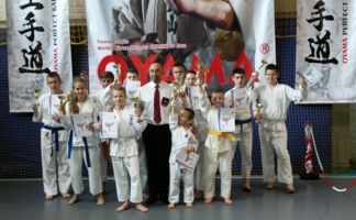 Udany start karateków