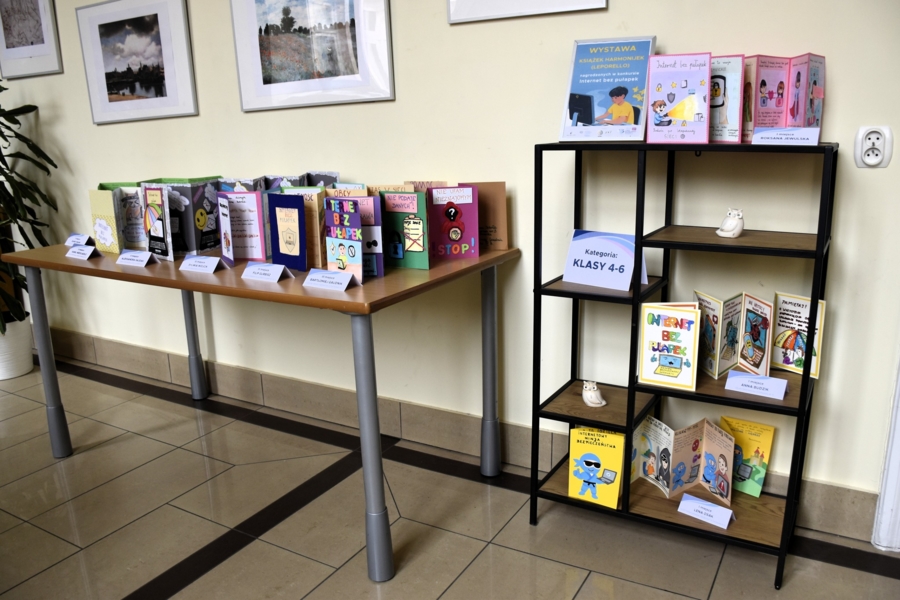 Wystawa pokonkursowa w Bibliotece Pedagogicznej