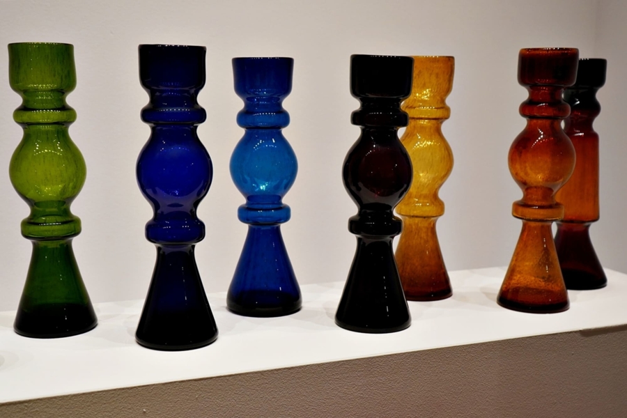 Wazony prezentowane na wystawie "Szklany zawrót głowy"