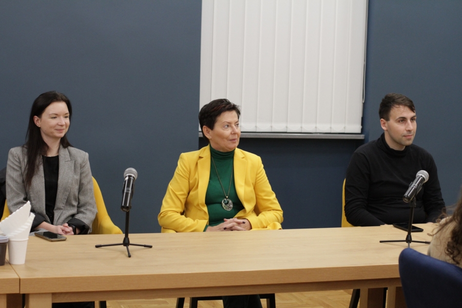 Uczestnicy spotkania inaugurującego prace Hospicjum Domowego dla Dzieci i Dorosłych przy Akademii Tarnowskiej