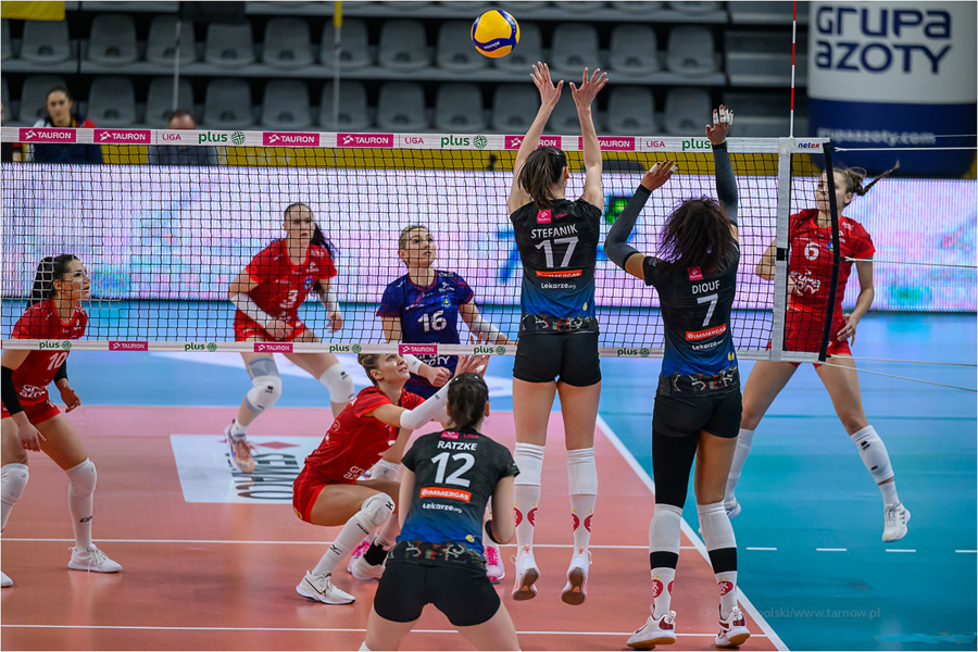 Mecz Tauron Ligi siatkówki kobiet: Grupa Azoty Akademia Tarnowska - ŁKS Commercecon Łódź